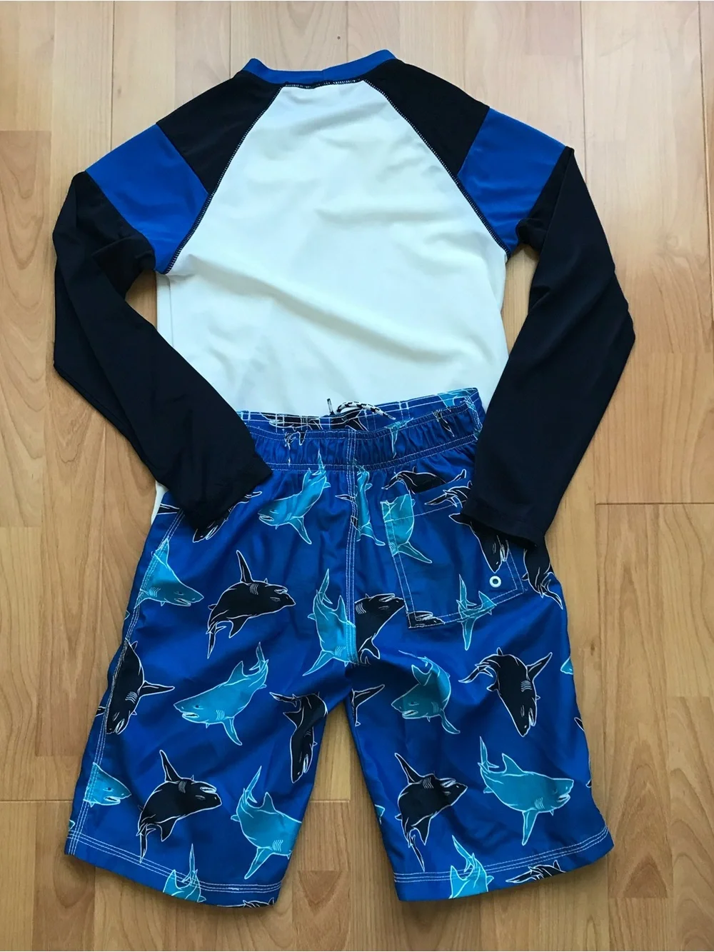 Gymboree sharks Rashguard swimsuit set for boys size L
